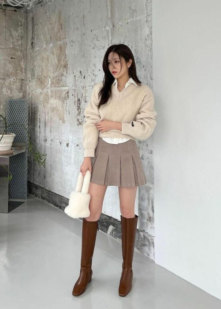 fall skirt trends with boots