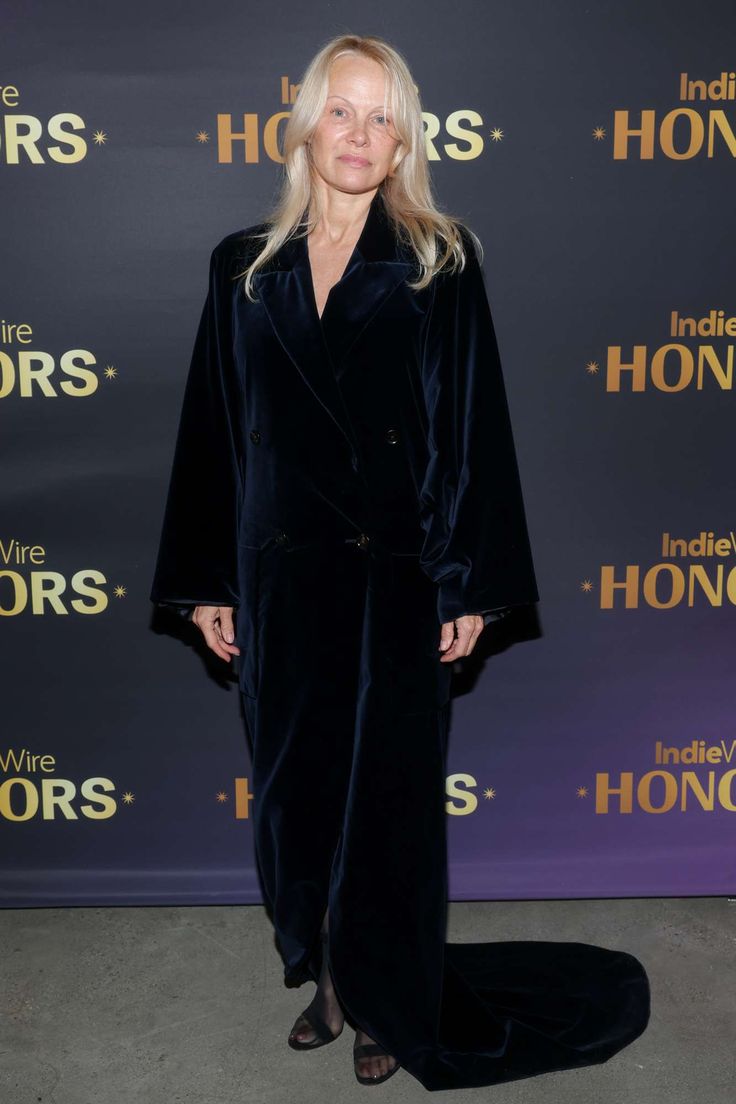 2020s: Effortless Chic and Natural Beauty