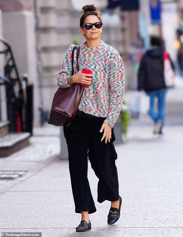 Katie Holmes wide leg pants