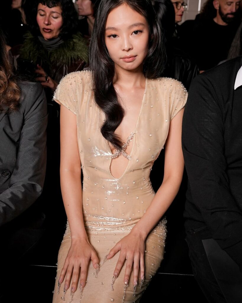 BLACKPINK Jennie at Paris Fashion Week Haute Couture 1