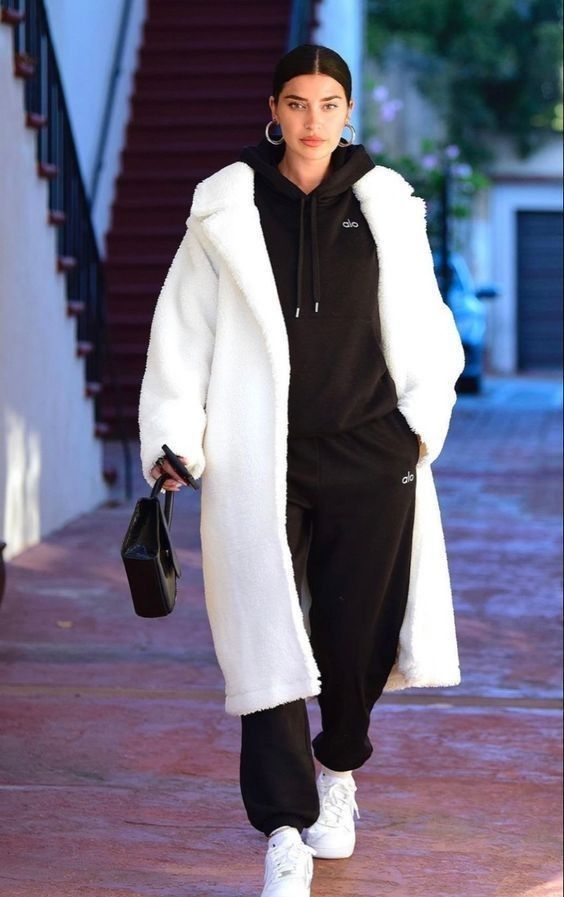 The choice of suitable hoodies matters when dressing for the workplace