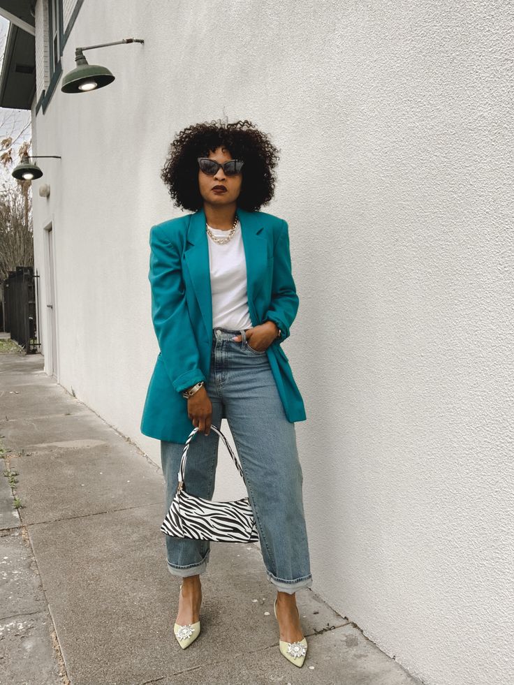 Choose Professional Footwear with Jeans