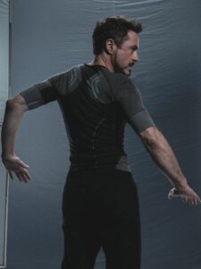 7 Faces of Tony Stark’s Fashion 000