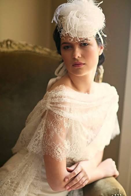 wedding lace with hair piece 