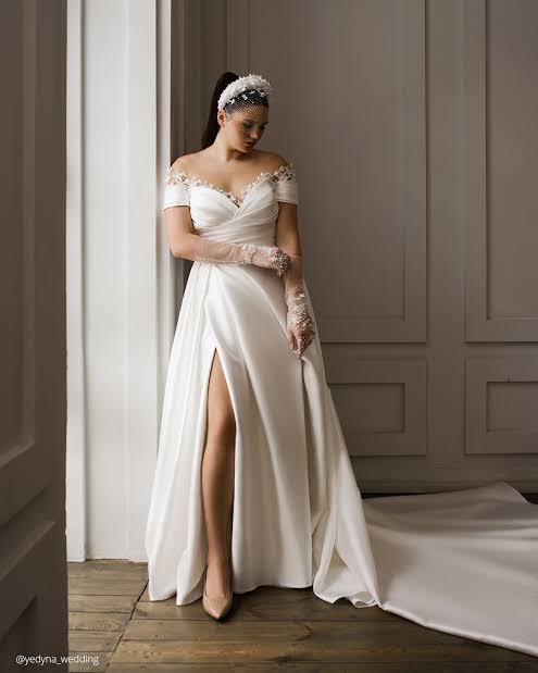 long train wedding dress