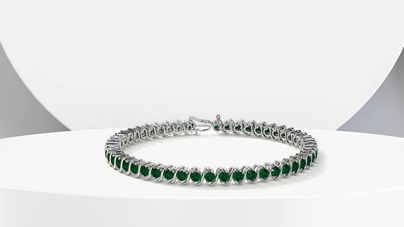 Emerald gemstone bracelet