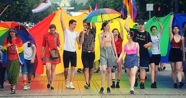 Fashion around the world Raiblow colors