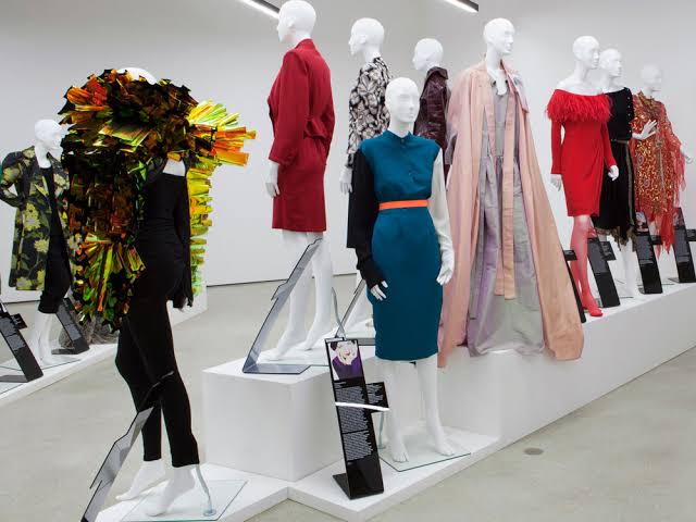 Fashion around the world manegquins