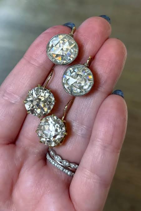 New York Spring Jewelry, Antique & Object Show verious earings