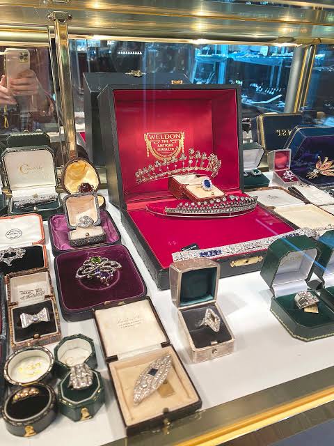 crown and other jewelry New York Spring Jewelry, Antique & Object Show