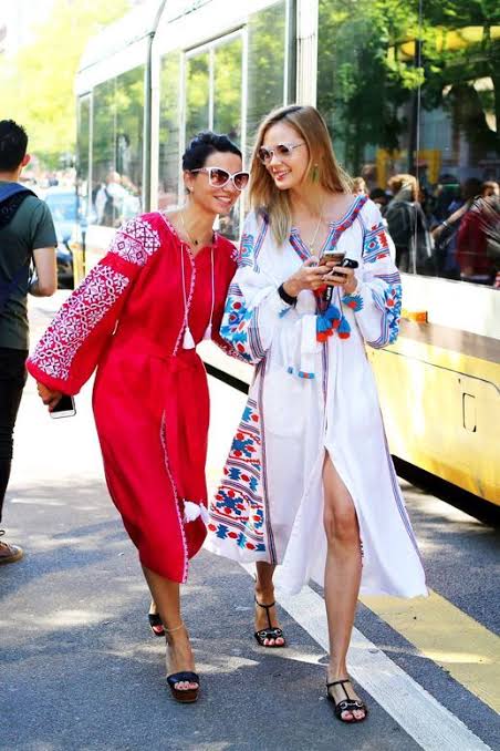 style choices models in african style outfits 