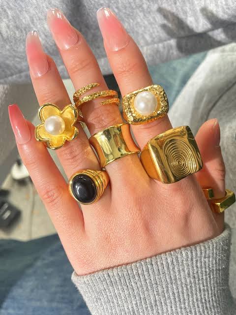 jewelry trends heavy rings