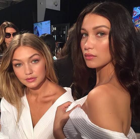 Gigi and Bella Hadid in white