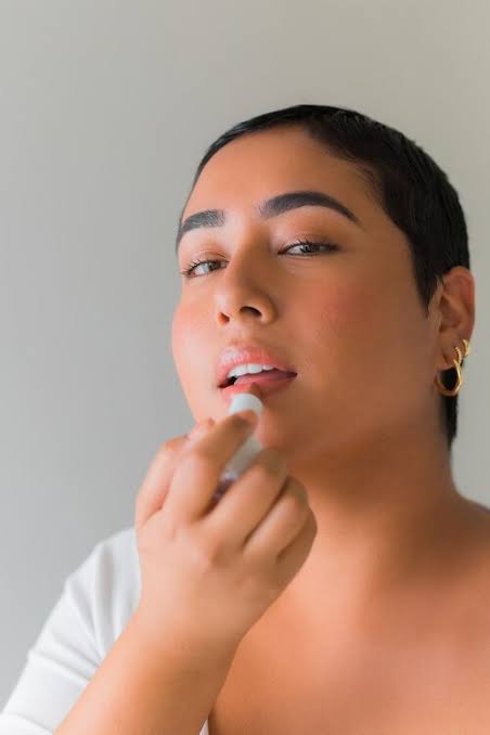 makeup trends natural glow 