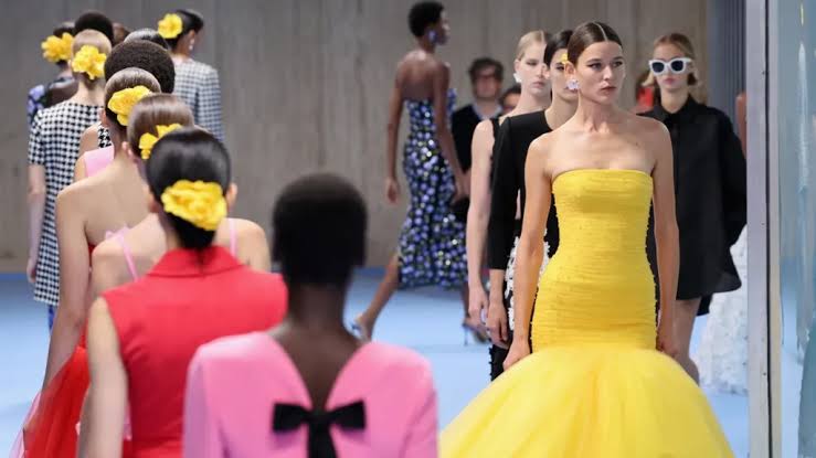 Fashion Week trends yellow dress