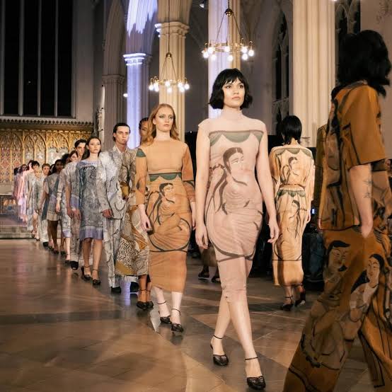 Fashion Week trends catwalk line 