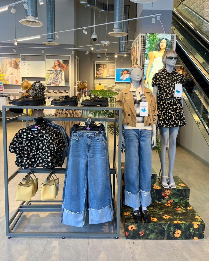 Primark store womens display