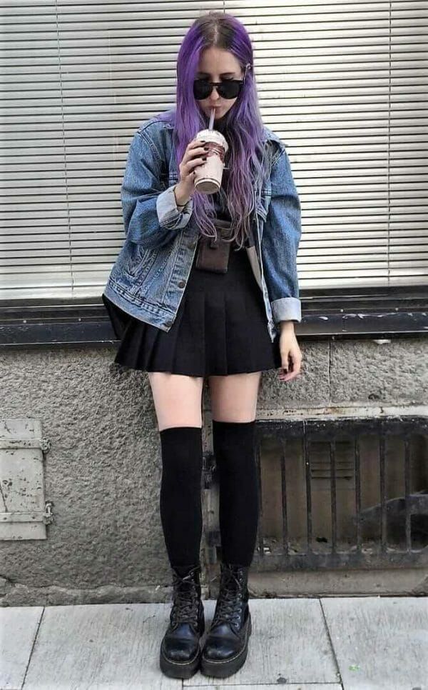 girl with purple hair in Indie Sleaze