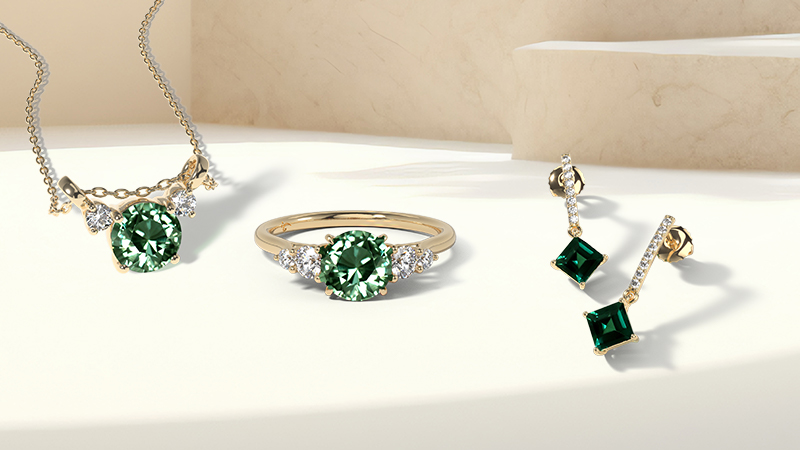 various  teal sapphires jewelry pieces