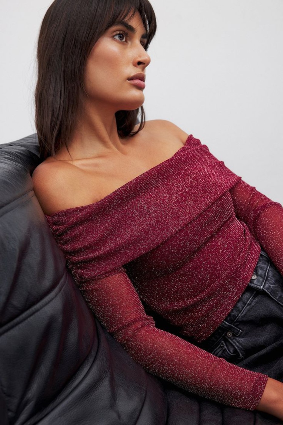 Unstoppable Glam: Glitter Mesh Top Trend to Rock Now