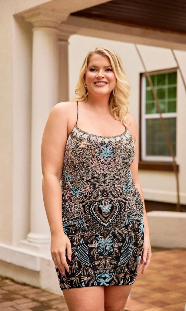 oversized woman in tight dress