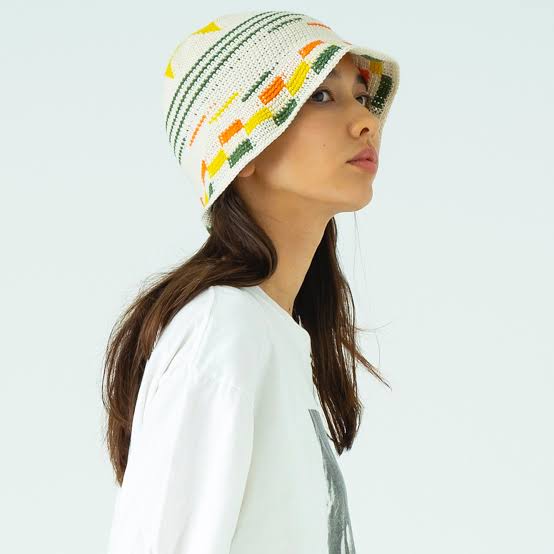 woman wearing a crochet hat