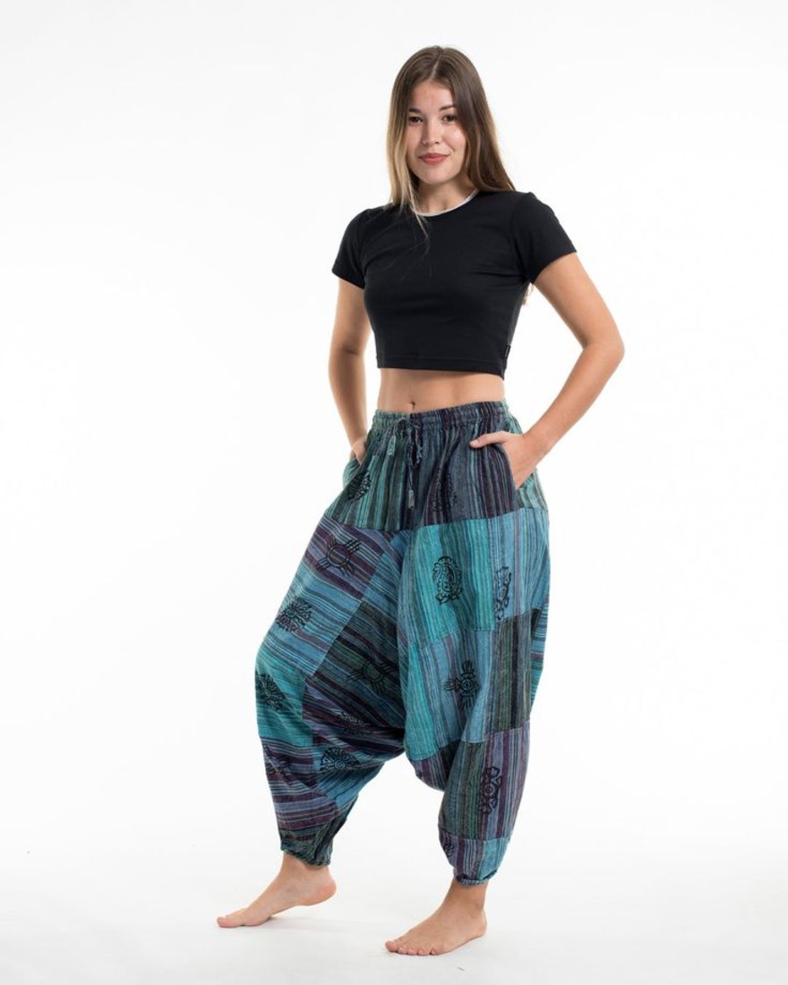 10 Stunning Harem Pants Looks – Ready to Own the Street?