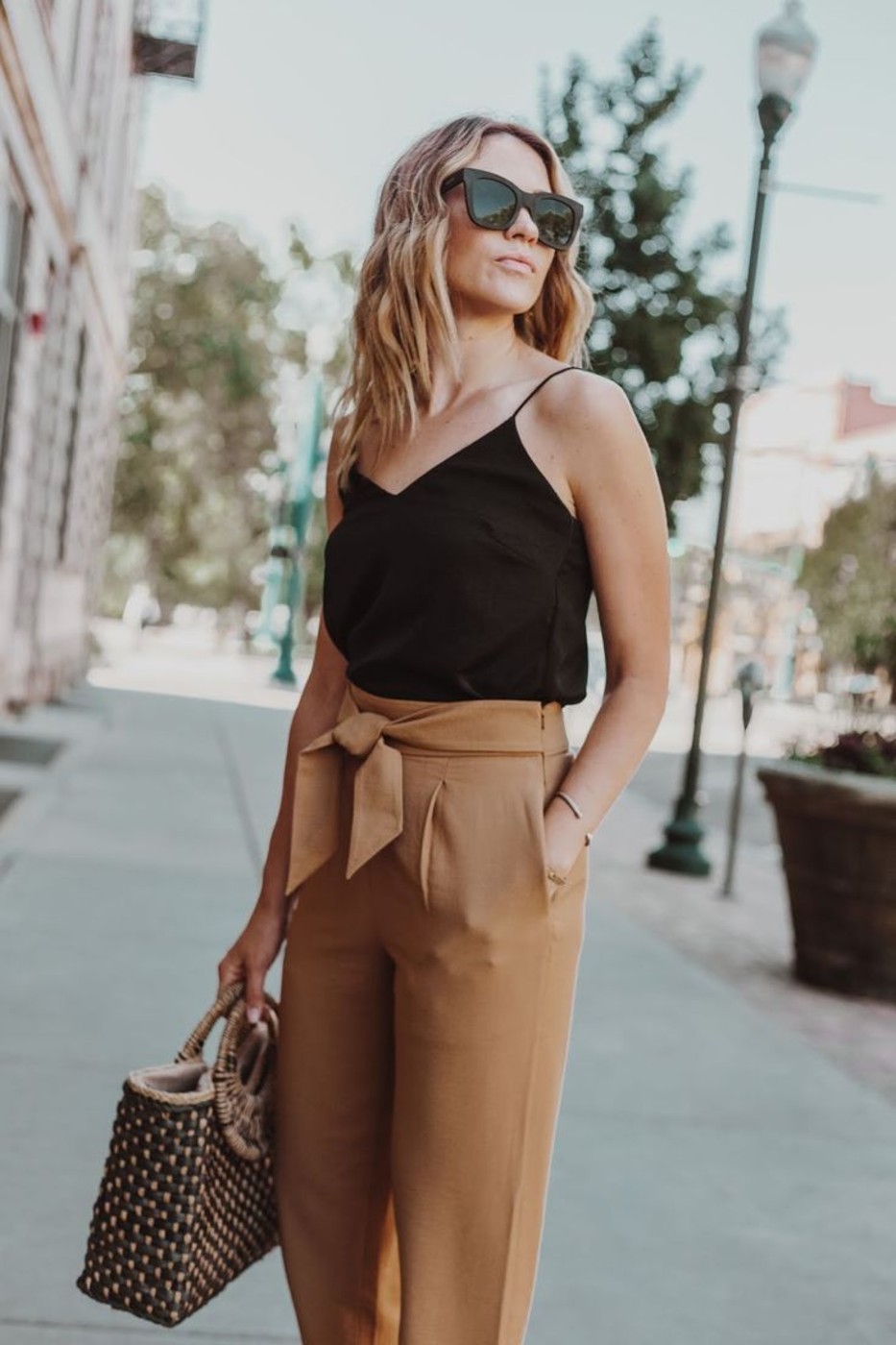 9 Chic Paperbag Waist Pants : Will You Nail This Look?