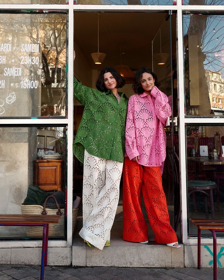 two girls wearing broderie anglaise