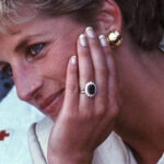 Princess Diana wearing her engagement ring