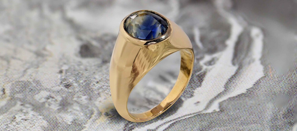 Pitambari Neelam Ring