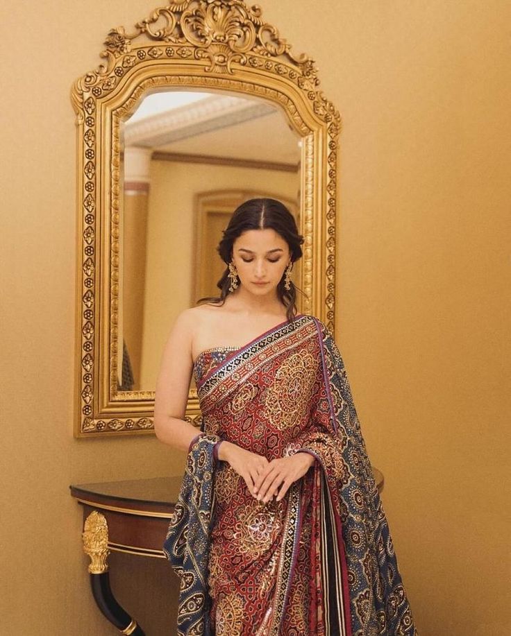 Romantics lace Alia Bhatt's Saree