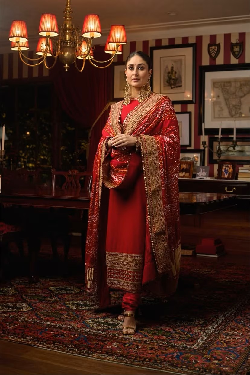 Kareena Kapoor Khan – Bright Red Kurta Churidaar Set