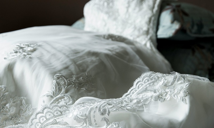 vintage wedding dresses fabric