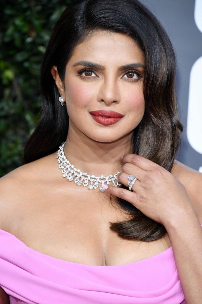 Priyanka Chopra makeup bronze goddess