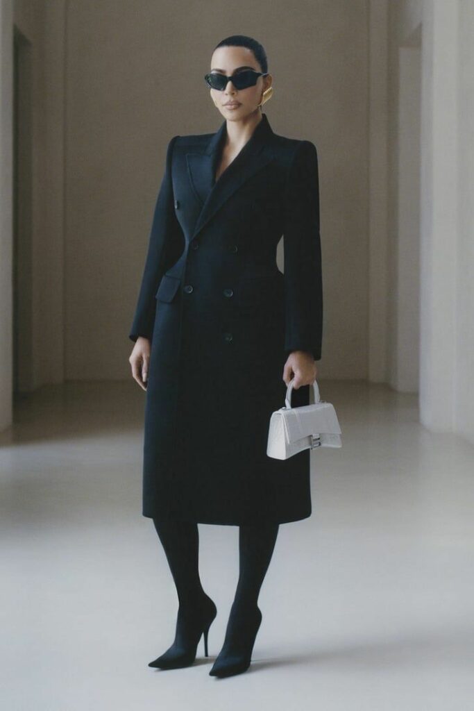 Minimalist, But Eye-catching Kim Kardashian Balenciaga Dress.