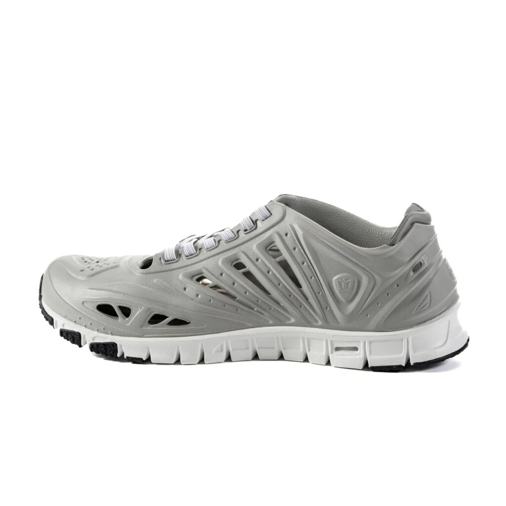 waterproof scuba diving shoes look like regular sneakers