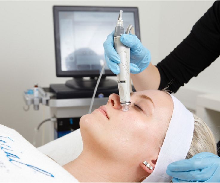 Diamond Glow Machine under eyes