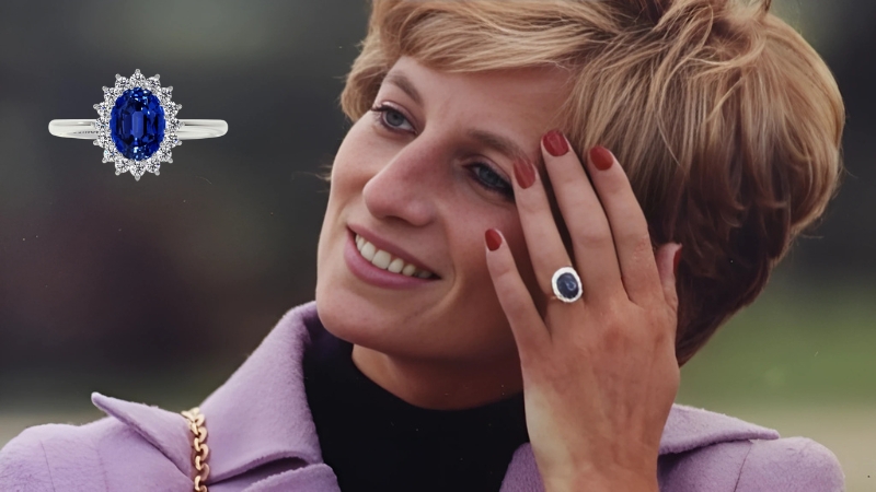 Princess Diana wearing her Blue Sapphire Ring