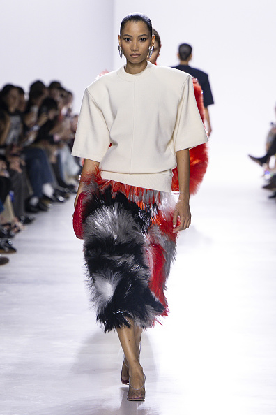 Lineisy Montero wore an oversized blouse and a faux fur skirt at the Bottega Veneta Spring/Summer 2026
