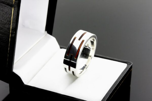 Silver Rings vs. Other Metal Rings