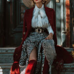 featured image of woman wearing Modern fashion