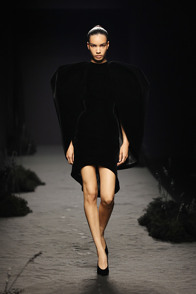 Elise Kouzou walks the runway at Ashi Studio Haute Couture Fall/Winter 2024/2025.