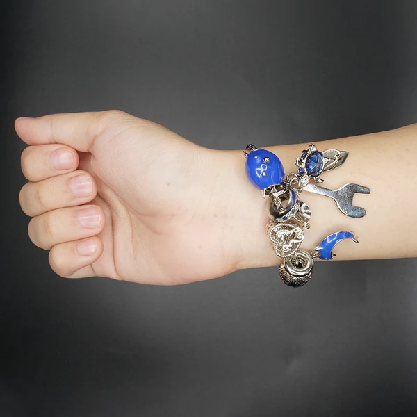 Right Bracelets for Women 2